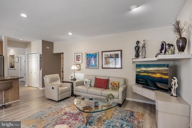 10 MASON DRIVE., Berlin, NJ 08009