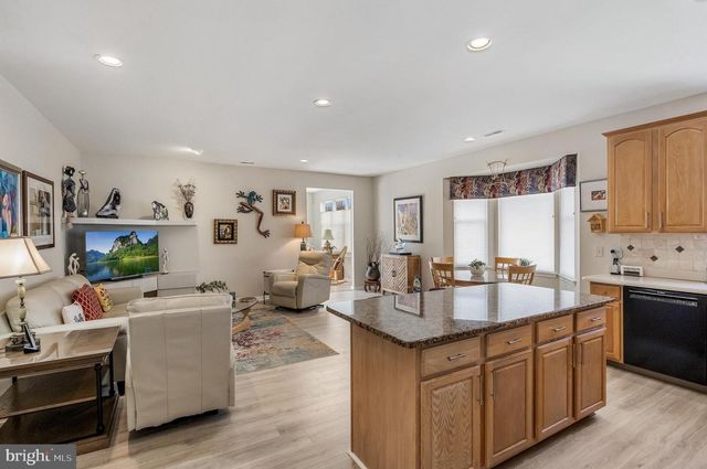 10 MASON DRIVE., Berlin, NJ 08009