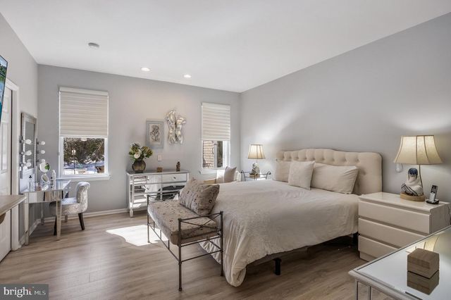 10 MASON DRIVE., Berlin, NJ 08009