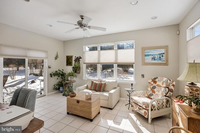 10 MASON DRIVE., Berlin, NJ 08009