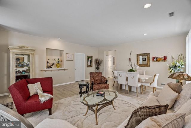 10 MASON DRIVE., Berlin, NJ 08009