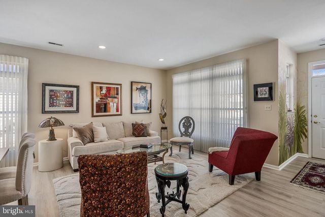 10 MASON DRIVE., Berlin, NJ 08009