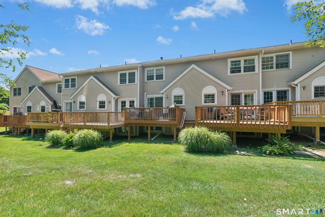 350 Bristol Street C5, Waterbury, CT 06708