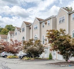 350 Bristol Street C5, Waterbury, CT 06708