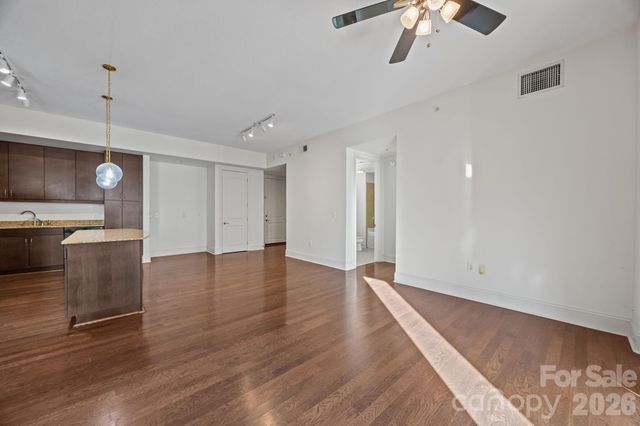 4620 Piedmont Row Drive 609, Charlotte, NC 28210