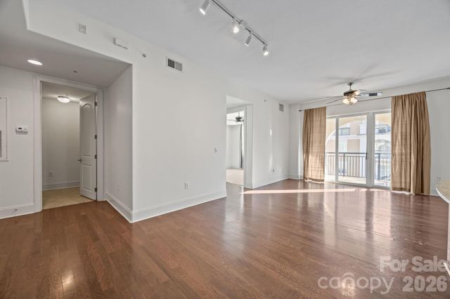 4620 Piedmont Row Drive 609, Charlotte, NC 28210