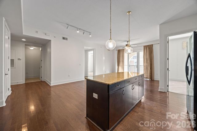 4620 Piedmont Row Drive 609, Charlotte, NC 28210