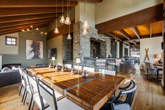 91 Village Ln, Sandpoint, ID 83864