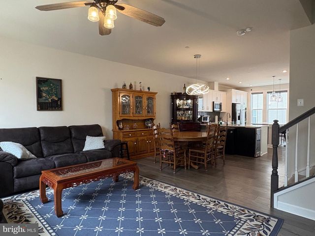 7312 MOUNTAINEER DR, Alexandria, VA 22306