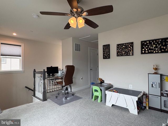 7312 MOUNTAINEER DR, Alexandria, VA 22306