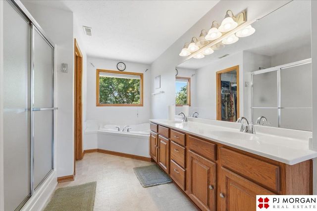 16463 Monroe Street, Omaha, NE 68135