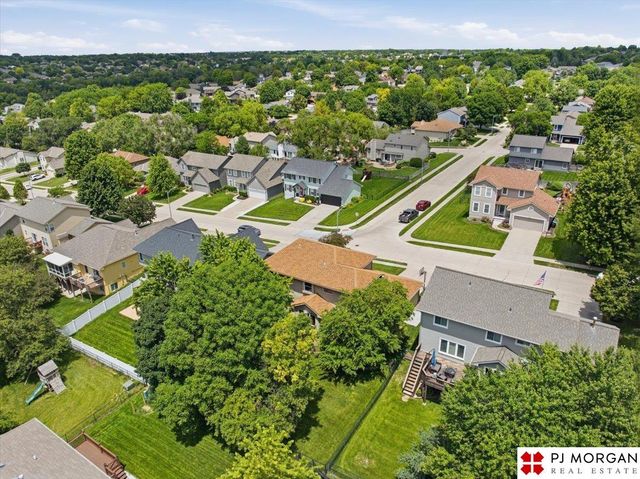 16463 Monroe Street, Omaha, NE 68135