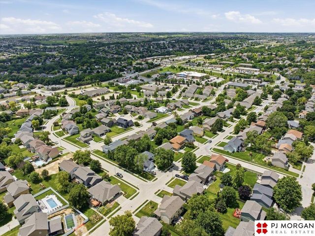 16463 Monroe Street, Omaha, NE 68135