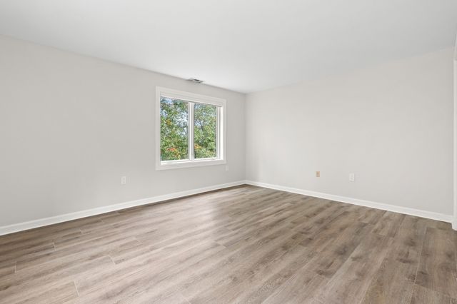 9 Ledgewood Way 32, Peabody, MA 01960