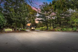 9 Ledgewood Way 32, Peabody, MA 01960