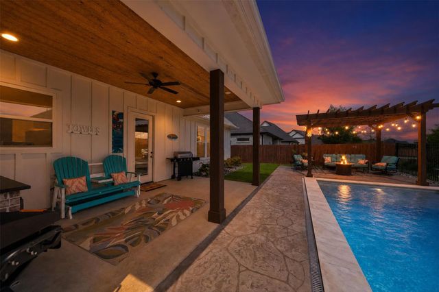 4828 Pearl River Ct, College Station, TX 77845
