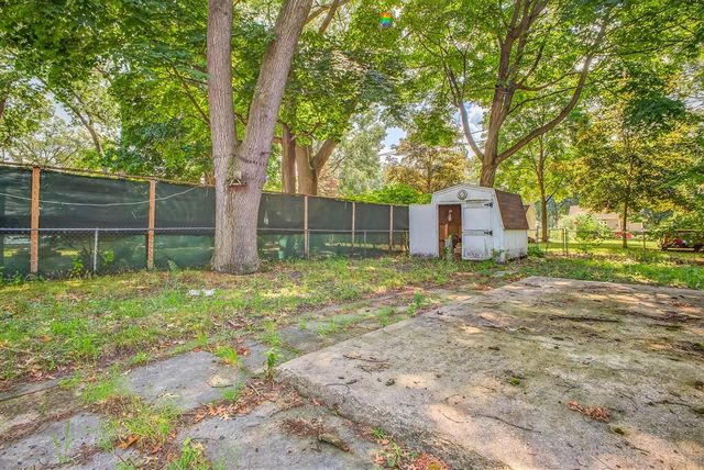 1075 Mclaughlin Avenue, Muskegon, MI 49442