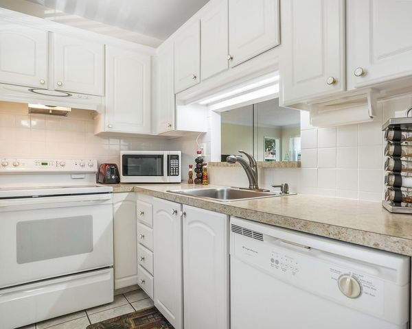 3400 NW 48th Avenue 407, Lauderdale Lakes, FL 33319