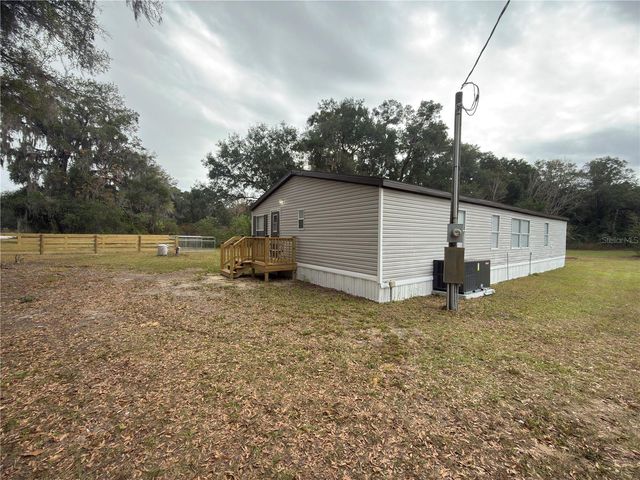 3700 W HIGHWAY 316, Reddick, FL 32686