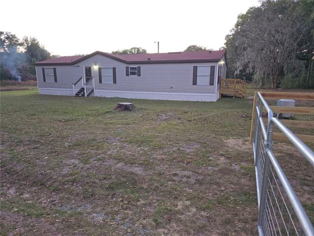 3700 W HIGHWAY 316, Reddick, FL 32686