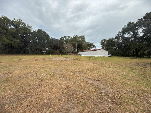 3700 W HIGHWAY 316, Reddick, FL 32686