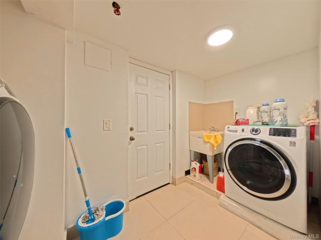 1322 123rd Street, College Point, NY 11356