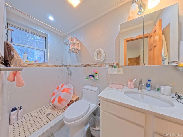 1322 123rd Street, College Point, NY 11356