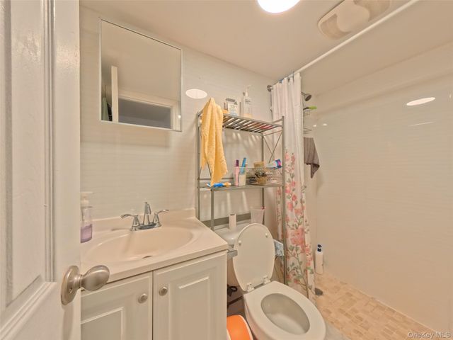 1322 123rd Street, College Point, NY 11356