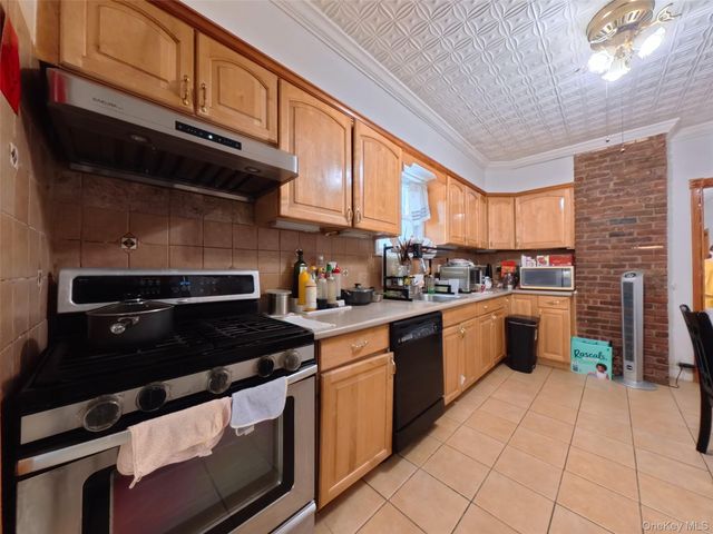 1322 123rd Street, College Point, NY 11356