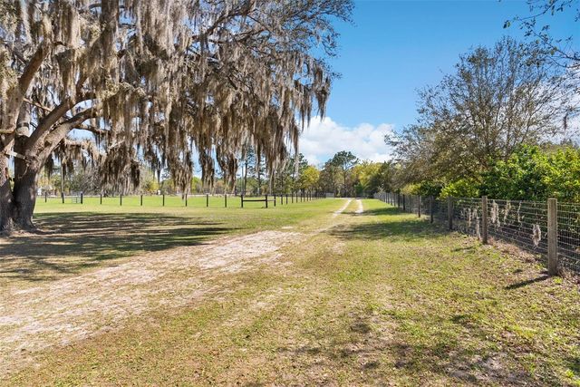 8155 SE 121ST PLACE, Belleview, FL 34420