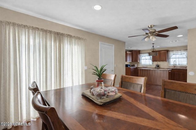 237 Rodman Court, Eatontown, NJ 07724