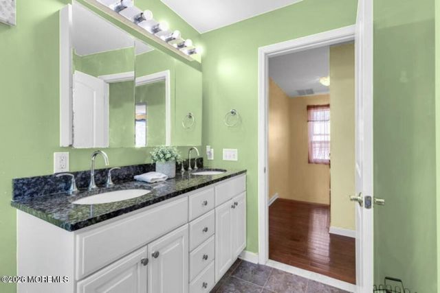 237 Rodman Court, Eatontown, NJ 07724