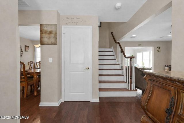 237 Rodman Court, Eatontown, NJ 07724