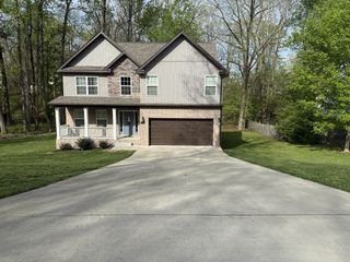 1110 Stonebrook Drive, Clarksville, TN 37042