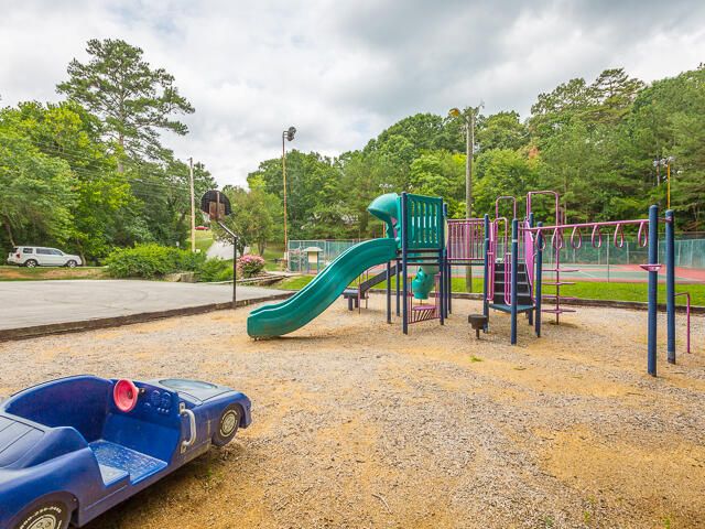 1716 Mountain Bay Drive, Hixson, TN 37343