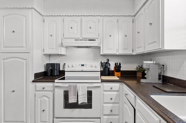 1716 Mountain Bay Drive, Hixson, TN 37343