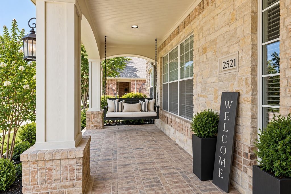 2521 Sir Tristram Lane, Lewisville, TX 75056 — photo 2