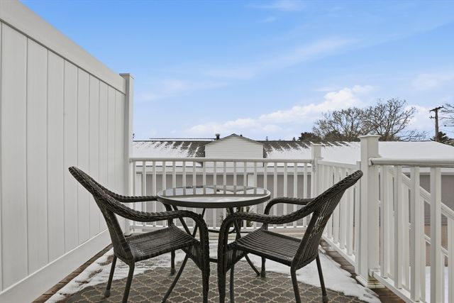 1400 Gorham St 32, Lowell, MA 01852