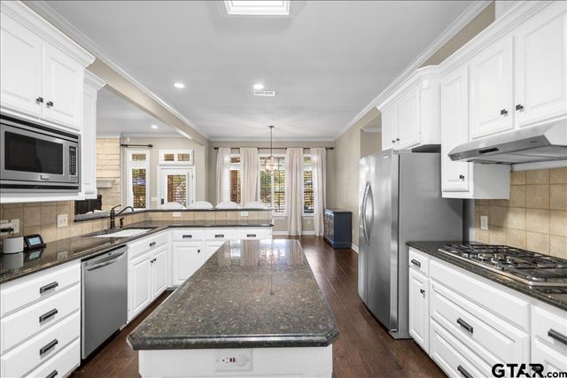 641 County Road 2311, Mineola, TX 75773
