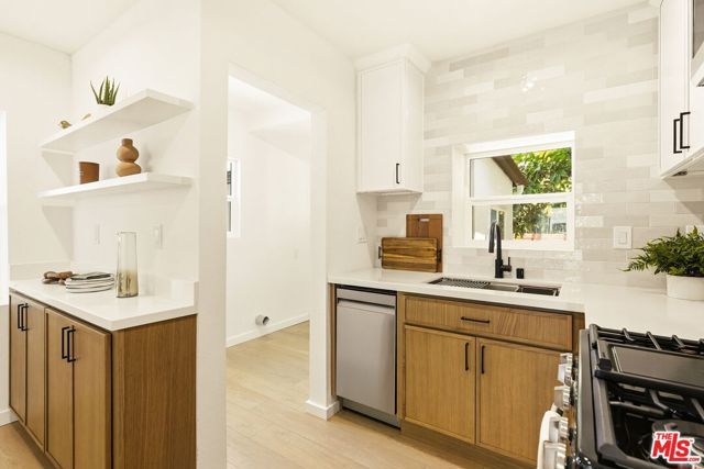 920 S Osage Avenue, Inglewood, CA 90301