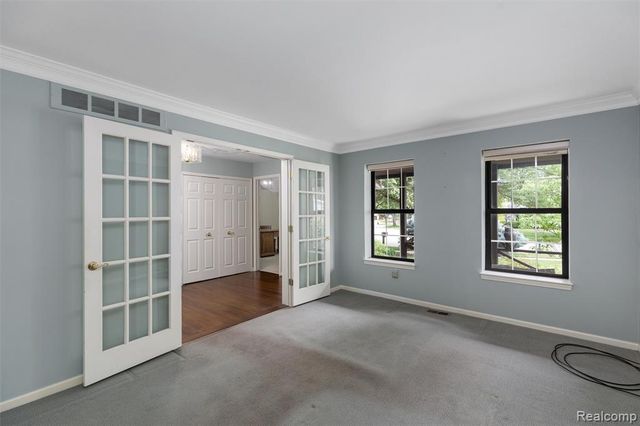 2937 Waterloo Drive, Troy, MI 48084