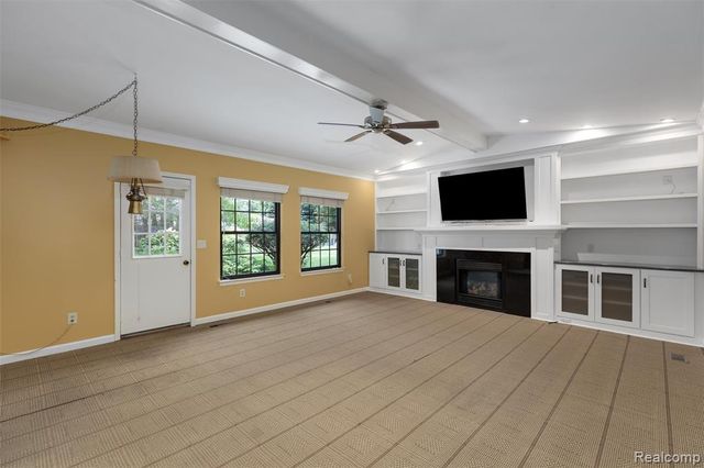2937 Waterloo Drive, Troy, MI 48084