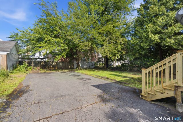 170 Campfield Avenue, Hartford, CT 06114