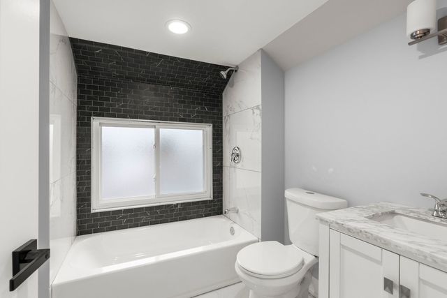 5542 W 64th Street, Chicago, IL 60638