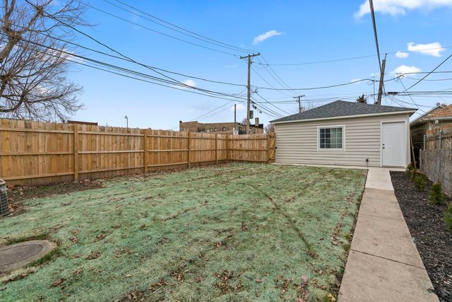 5542 W 64th Street, Chicago, IL 60638