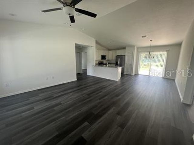 69 MALAUKA PASS, Ocklawaha, FL 32179