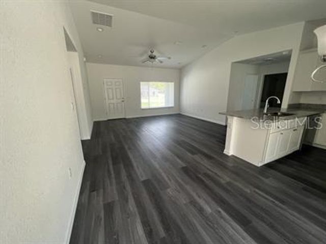 69 MALAUKA PASS, Ocklawaha, FL 32179