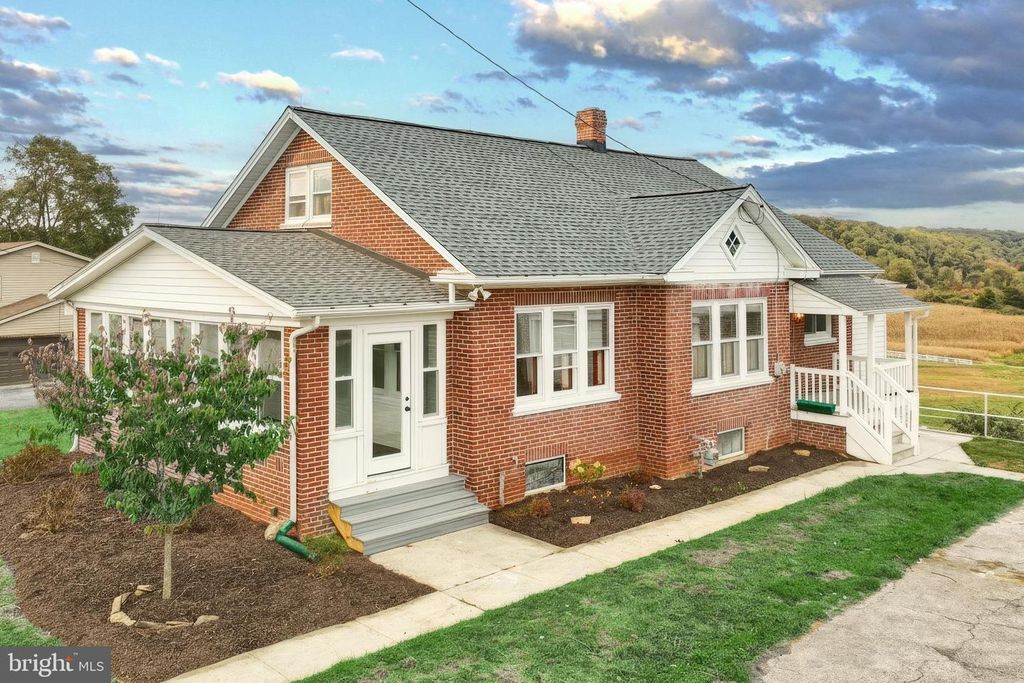 203 YORK RD, York, PA 17407