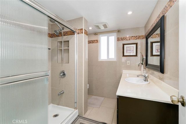 1709 Park Glen Circle D, Santa Ana, CA 92706