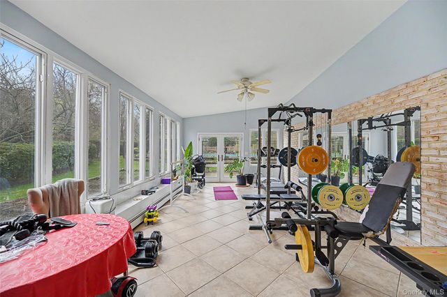 117 Plainview Road, Woodbury, NY 11797